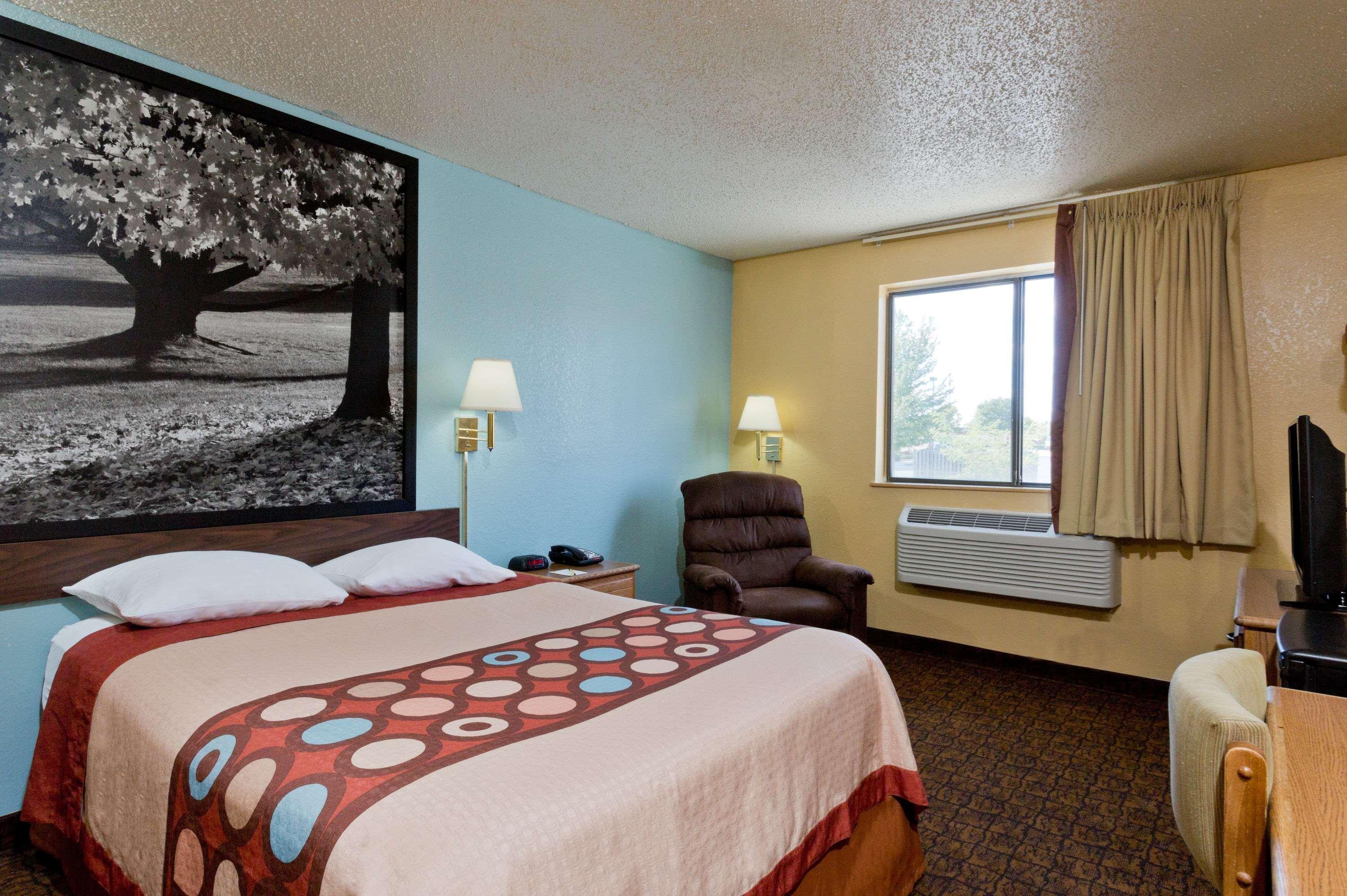 Super 8 By Wyndham Lexington Park/California Area Exterior foto